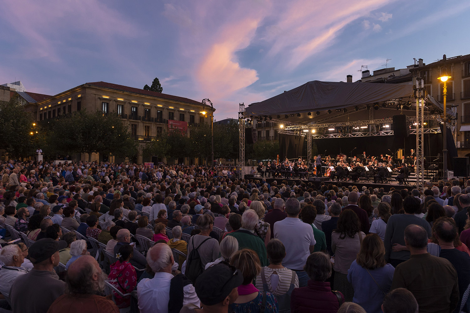 Los conciertos del Privilegio de la Unión en la Plaza del Castillo retrasan su horario por la ola de calor