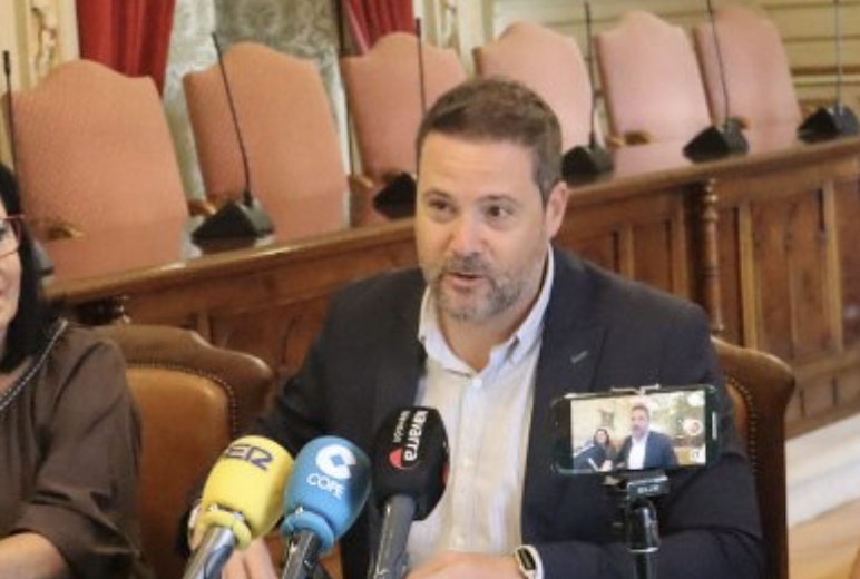 Toquero acusa a Contigo-Zurekin de defender la moratoria de biogás en Pamplona mientras la apoya en la Ribera