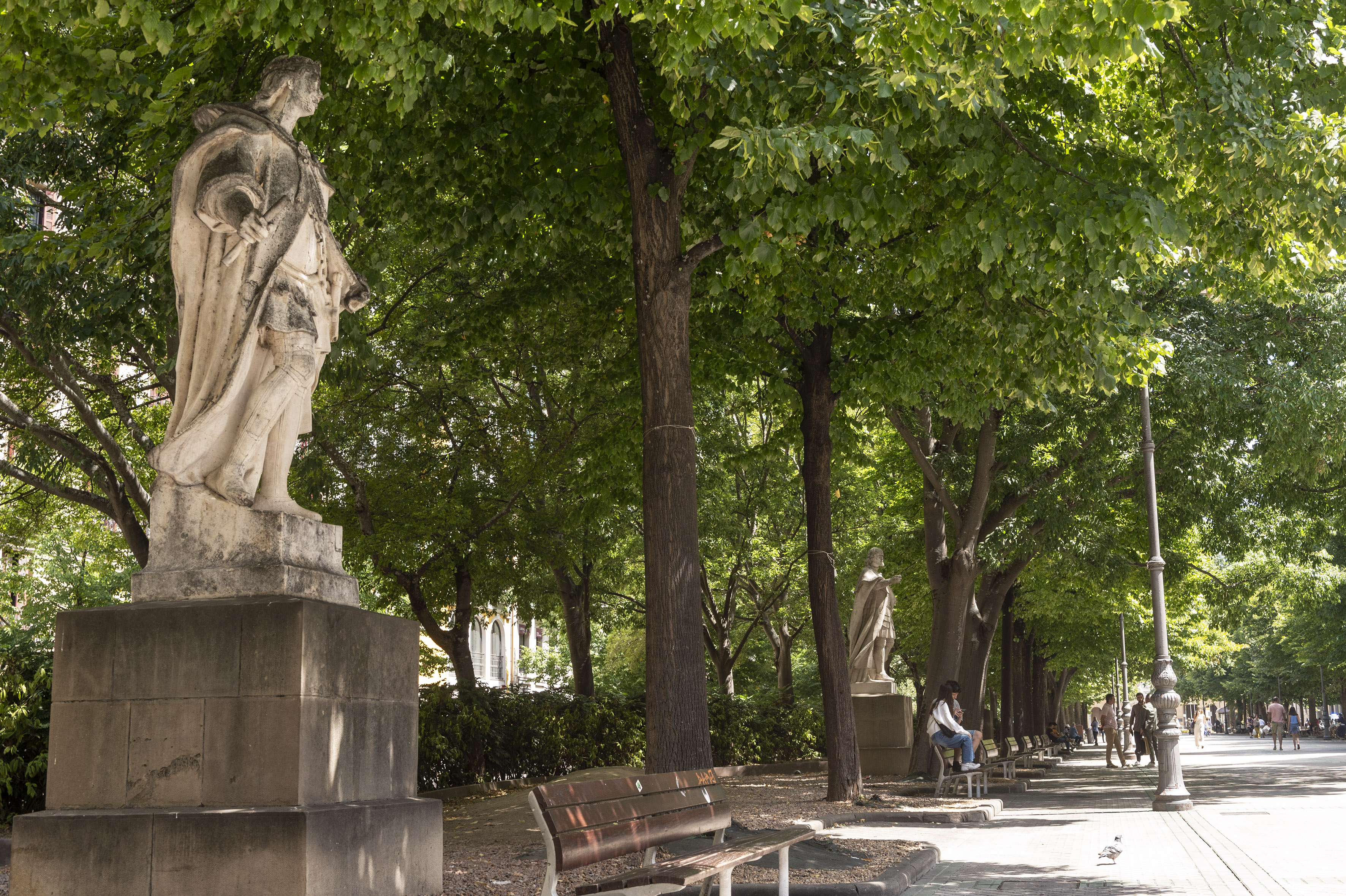 Este miércoles comienzan los trabajos previos para el traslado de las estatuas de Sarasate a la Taconera