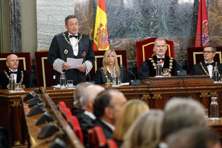 El Supremo abre juicio oral al fiscal general del Estado por revelar secretos del novio de Ayuso