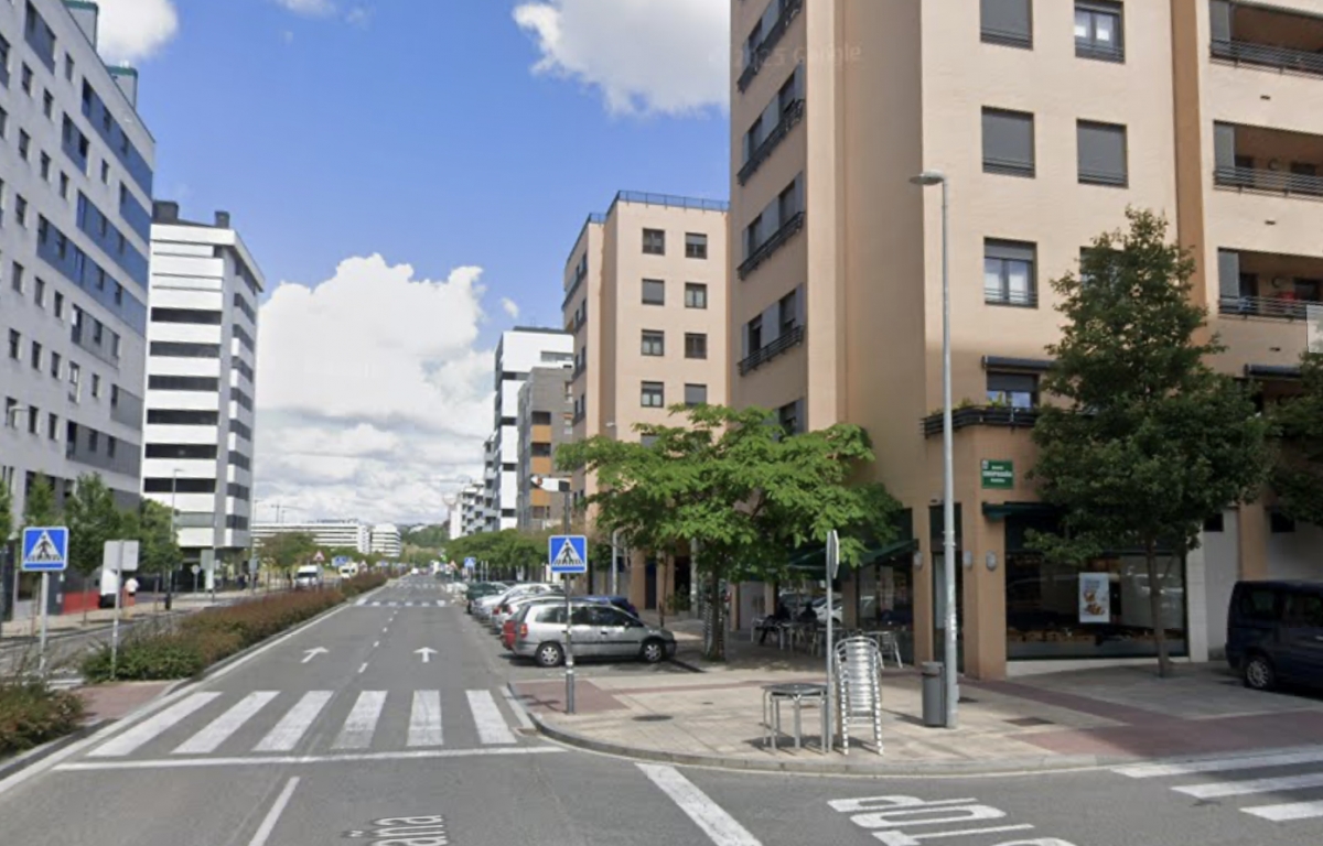 Un joven motorista, de 23 años, herido tras sufrir una caída en Erripagaña