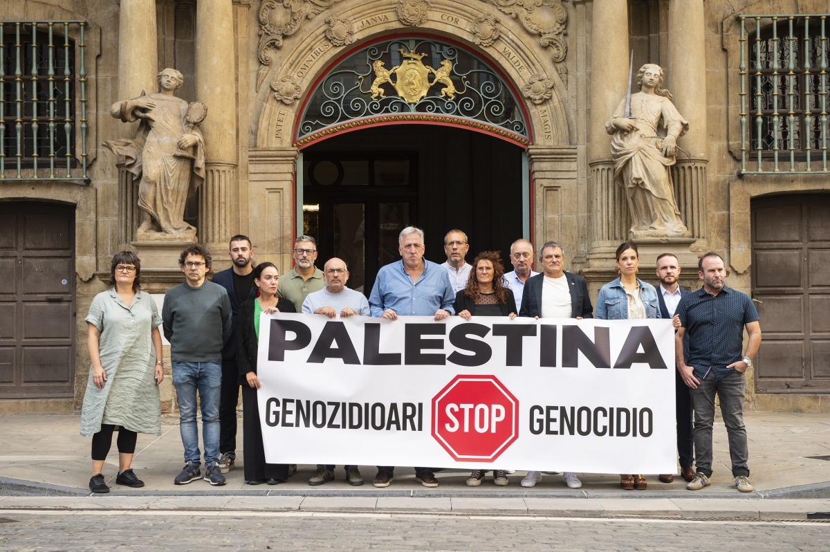 El Pleno de Pamplona muestra su apoyo al pueblo palestino y exige la liberación de los 
