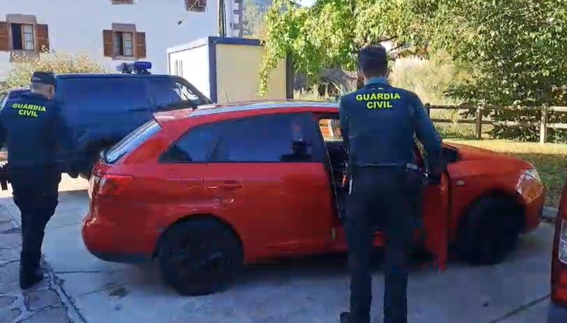 Persecución de película en Sunbilla: tres detenidos tras huir con un coche robado en Valencia