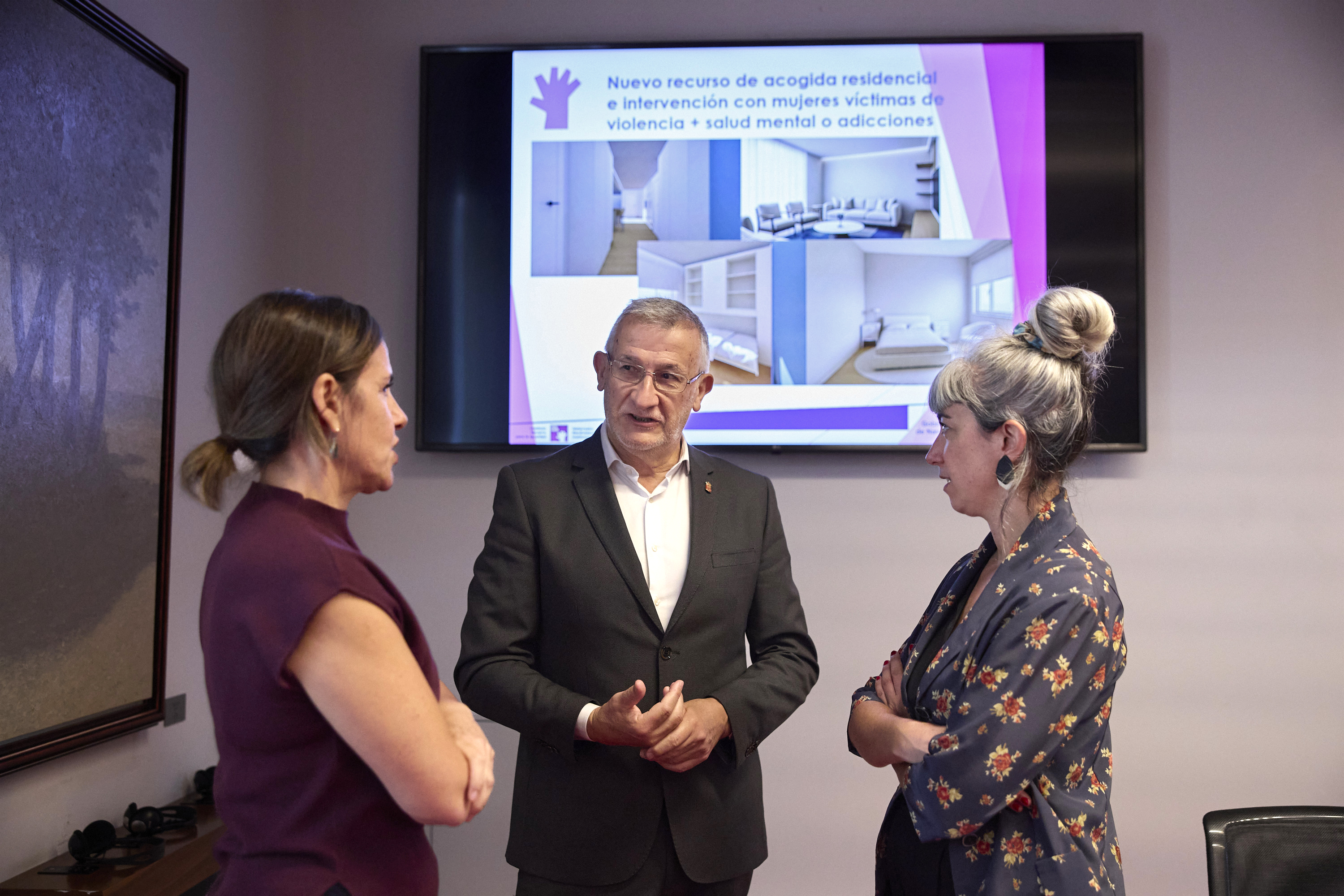 Navarra lanza un nuevo recurso para víctimas de violencia machista con problemas de salud mental o adicciones