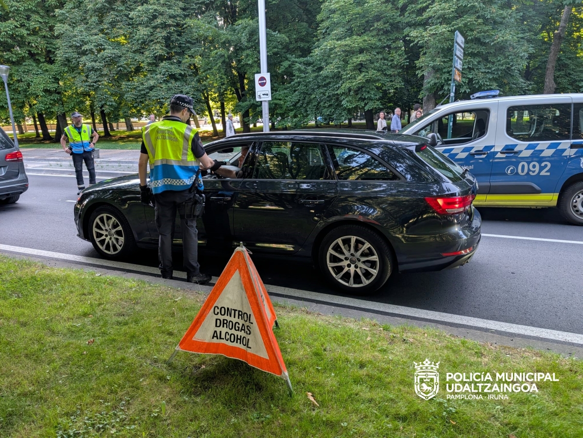 Interceptado en la Rochapea un conductor drogado y con la ITV caducada