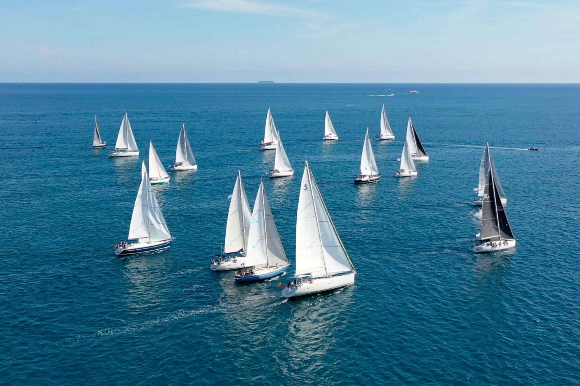 Marina El Portet de Dénia refrenda su protagonismo en la XI edición del Trofeo Cantabria Labs Dénia-Jávea