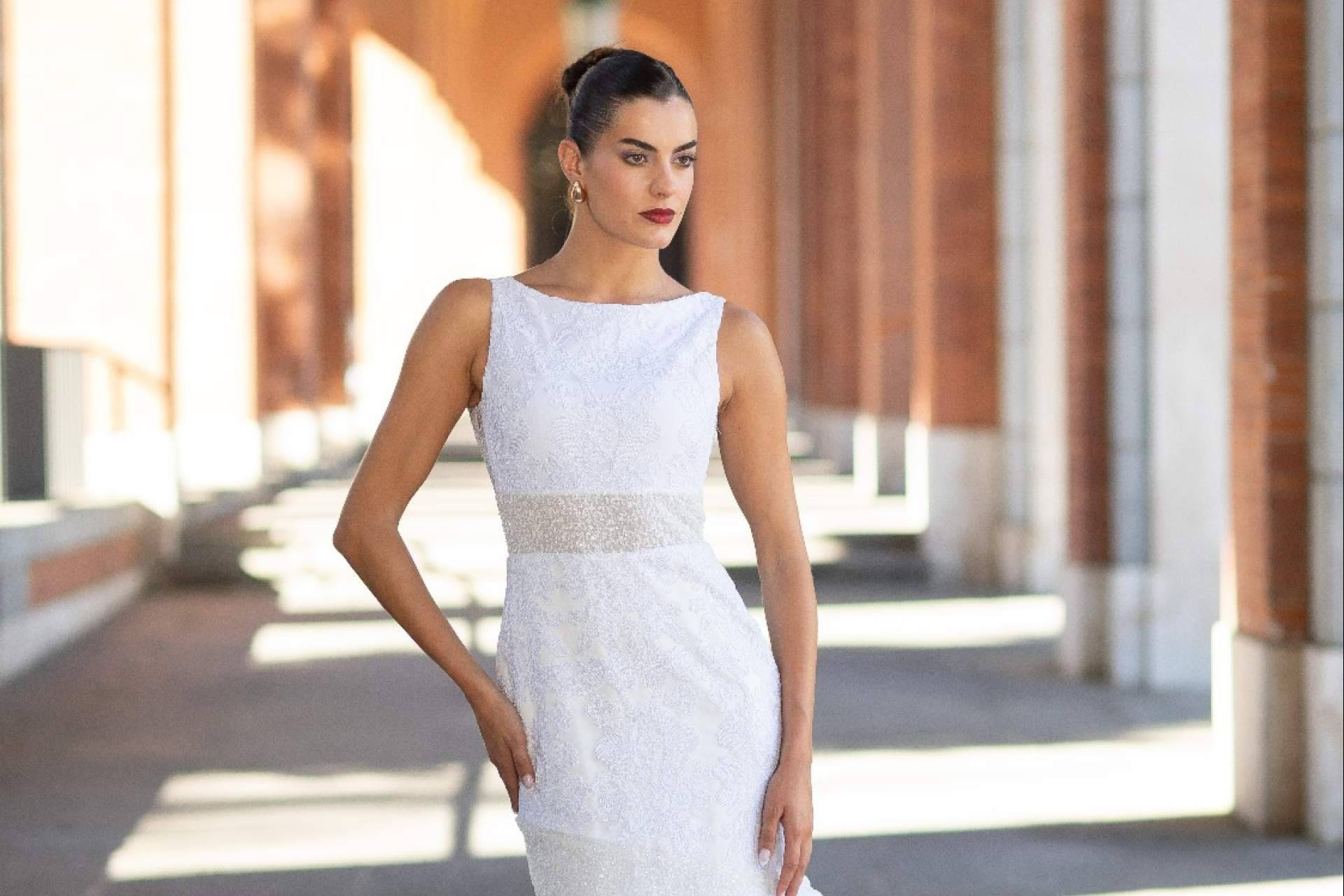 Desde Madrid, Luz Marina Cruz crea vestidos de novia a medida con alma y personalidad