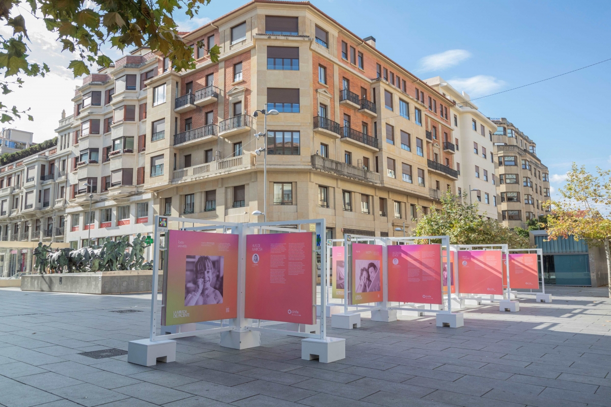 La exposición fotográfica “La mirada del paciente” de Cinfa llega a Pamplona