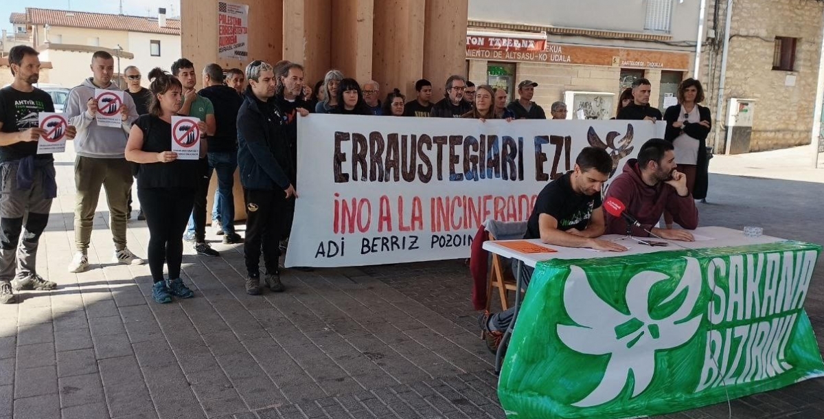 Nace Sakana Bizirik para frenar la coincineración de residuos en Olazagutía y denuncia la 