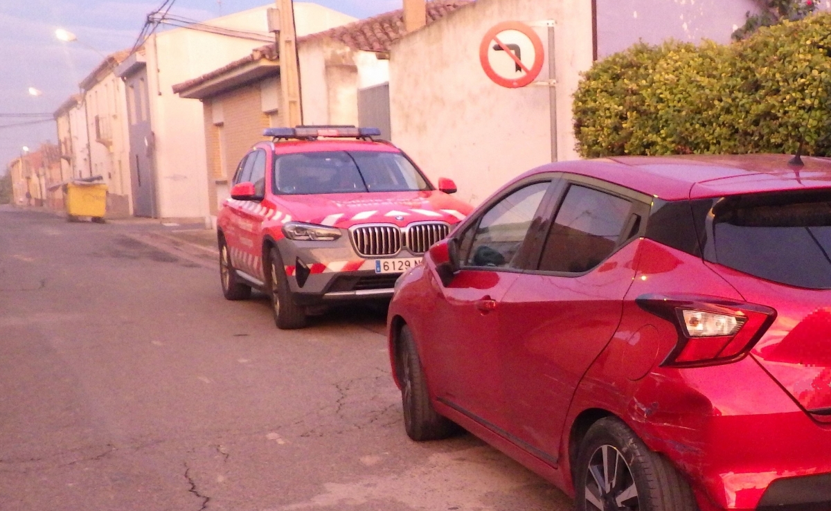 Investigan a un menor de 16 años en Murchante tras chocar contra un coche estacionado y darse a la fuga