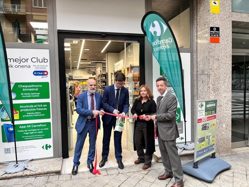 Carrefour inaugura su tienda número 31 en Navarra y celebra 25 años de compromiso con la comunidad