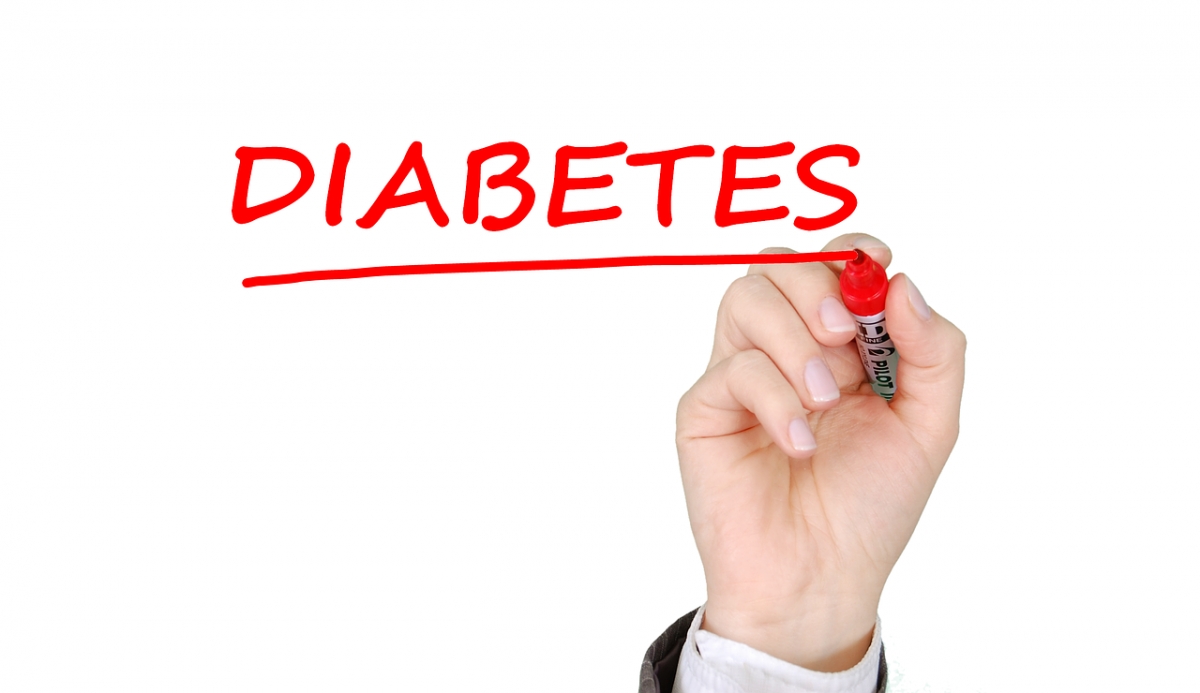 Charla sobre hábitos saludables y prevención de la diabetes tipo II coincidiendo con el Día Mundial de la diabetes 