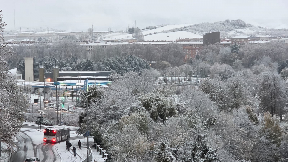 La llegada de una borrasca atlántica dejará posiblemente frío y nieve en Pamplona 