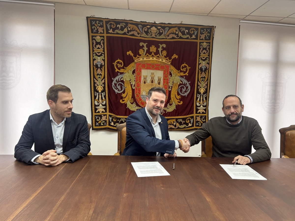 Tudela inicia los estudios de viabilidad para un nuevo aparcamiento en el antiguo Colegio de Lourdes