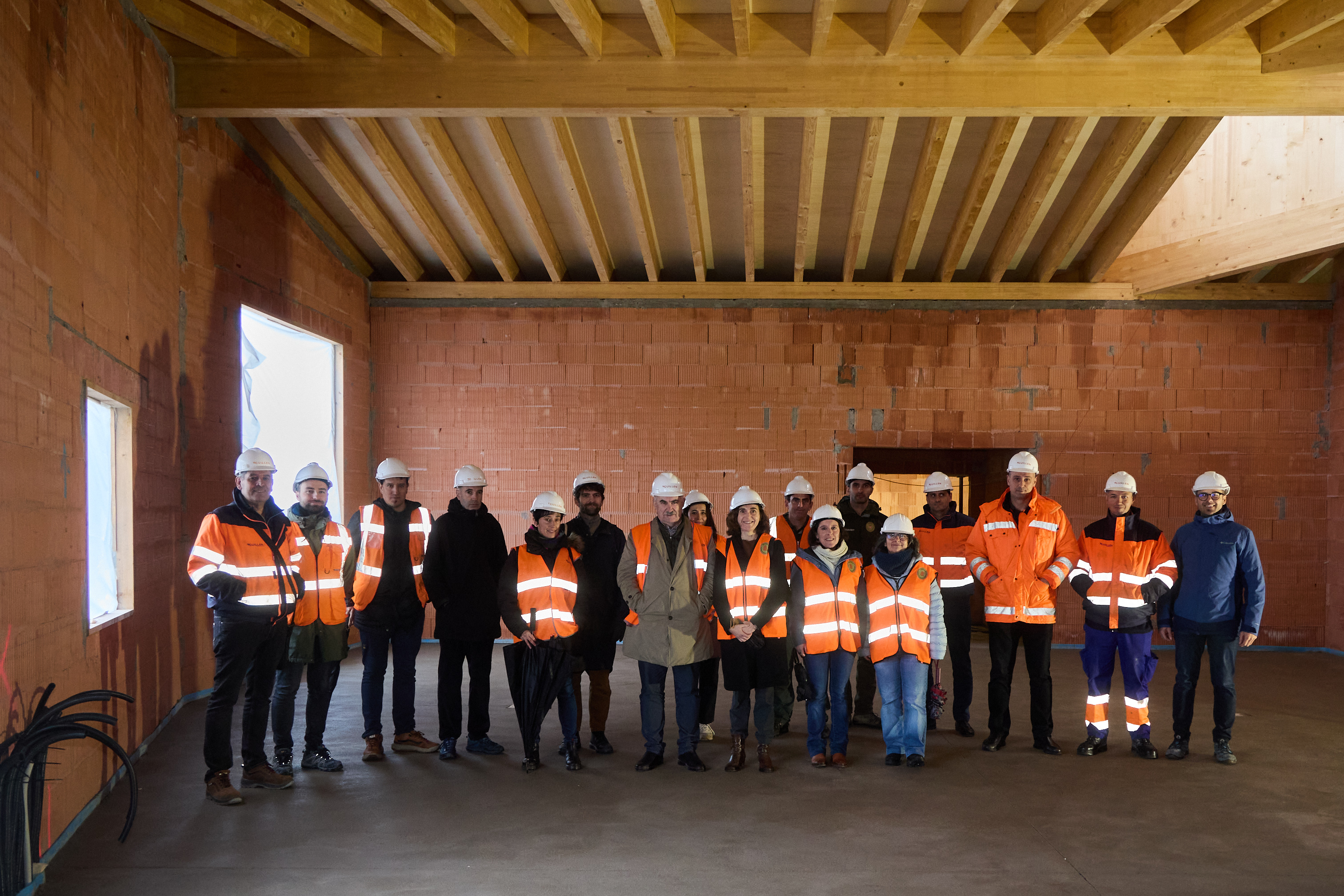 Aierdi visita las obras de construcción del nuevo Centro de Recursos Forestales en Irurtzun