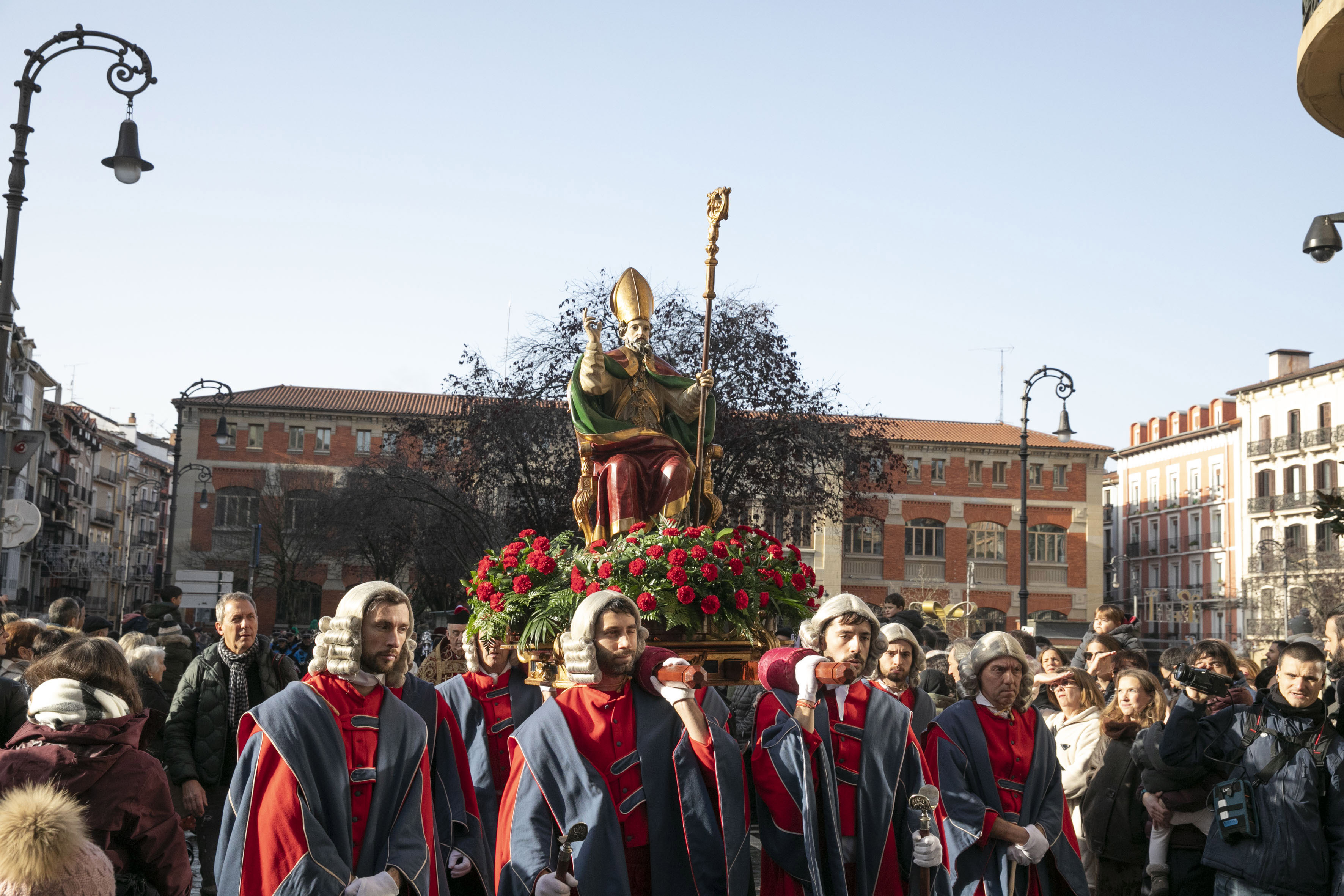 Pamplona se vuelca este sábado con San Saturnino: Comparsa, tradición, música y el encendido oficial de la Navidad