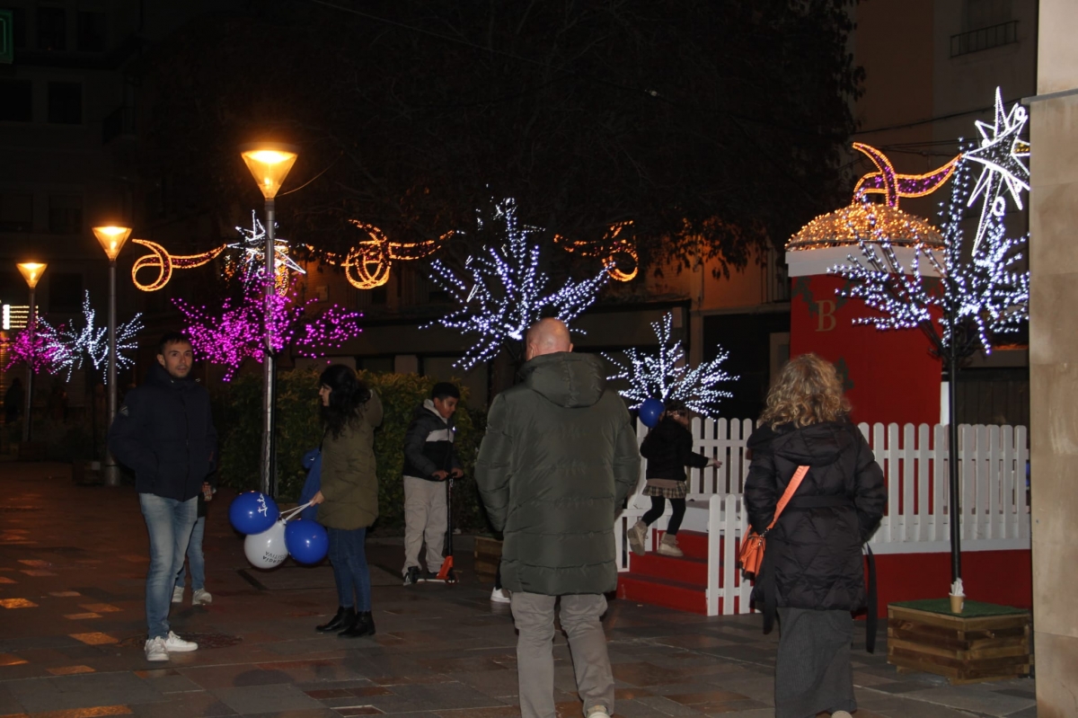 Tudela colorea la Navidad con un millón de luces