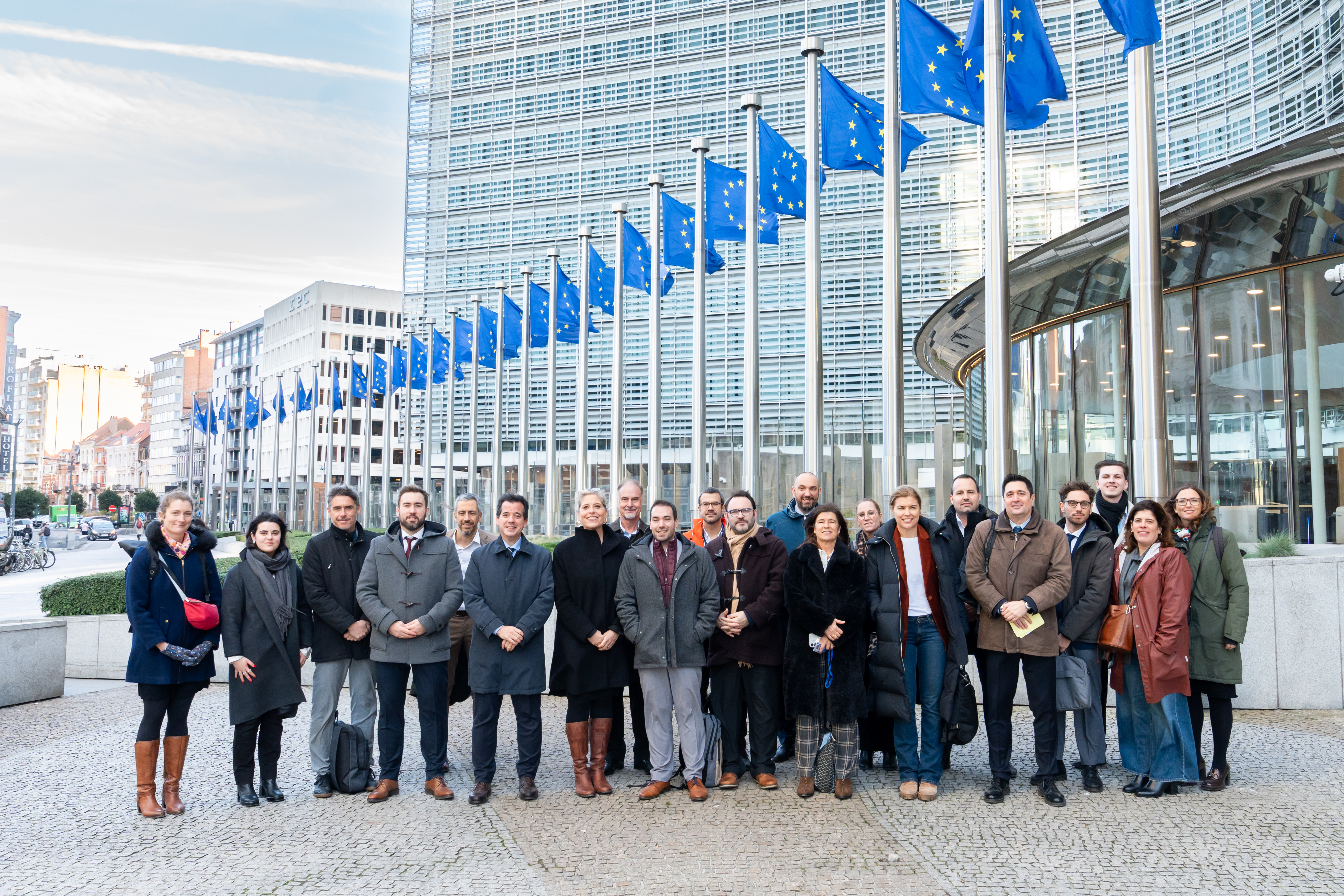 Navarra lanza un SOS en Bruselas junto con otras regiones europeas para garantizar el futuro de la industria renovable