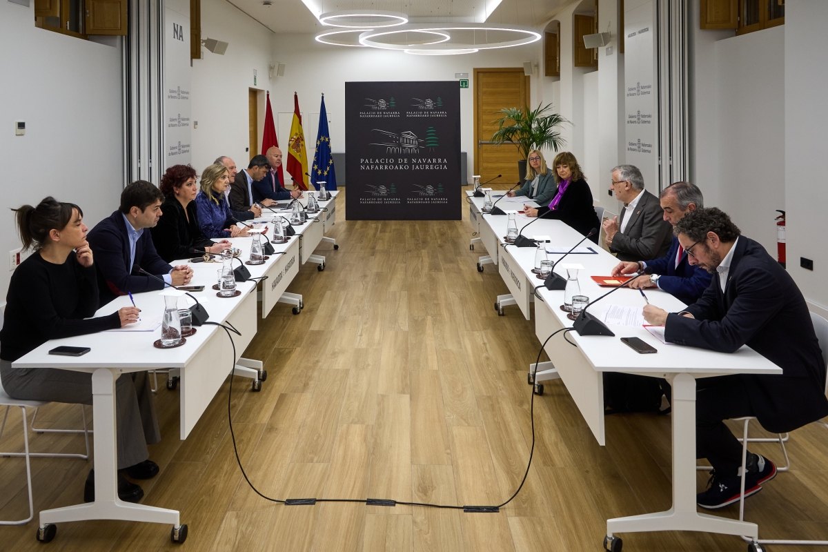 La representación navarra de la Junta de Transferencias avala por unanimidad el traspaso del tramo navarro de la AP-68