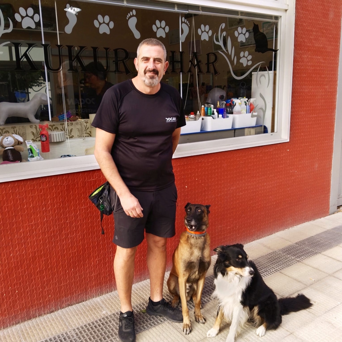 Docan: quince años entendiendo al perro para transformar convivencia y conducta en Pamplona