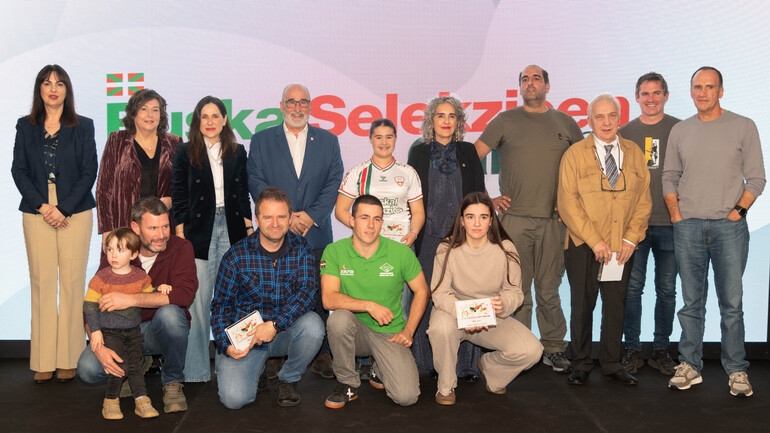 Mattin Iñiguez, Maider Redín, Euskal Kayak Surf Selekzioa, Euskadiko Euskal Pilota Federazioa y la Ardi Moztaileen Euskal Selekzioa, premios Euskal Selekzioa Sariak 2025
