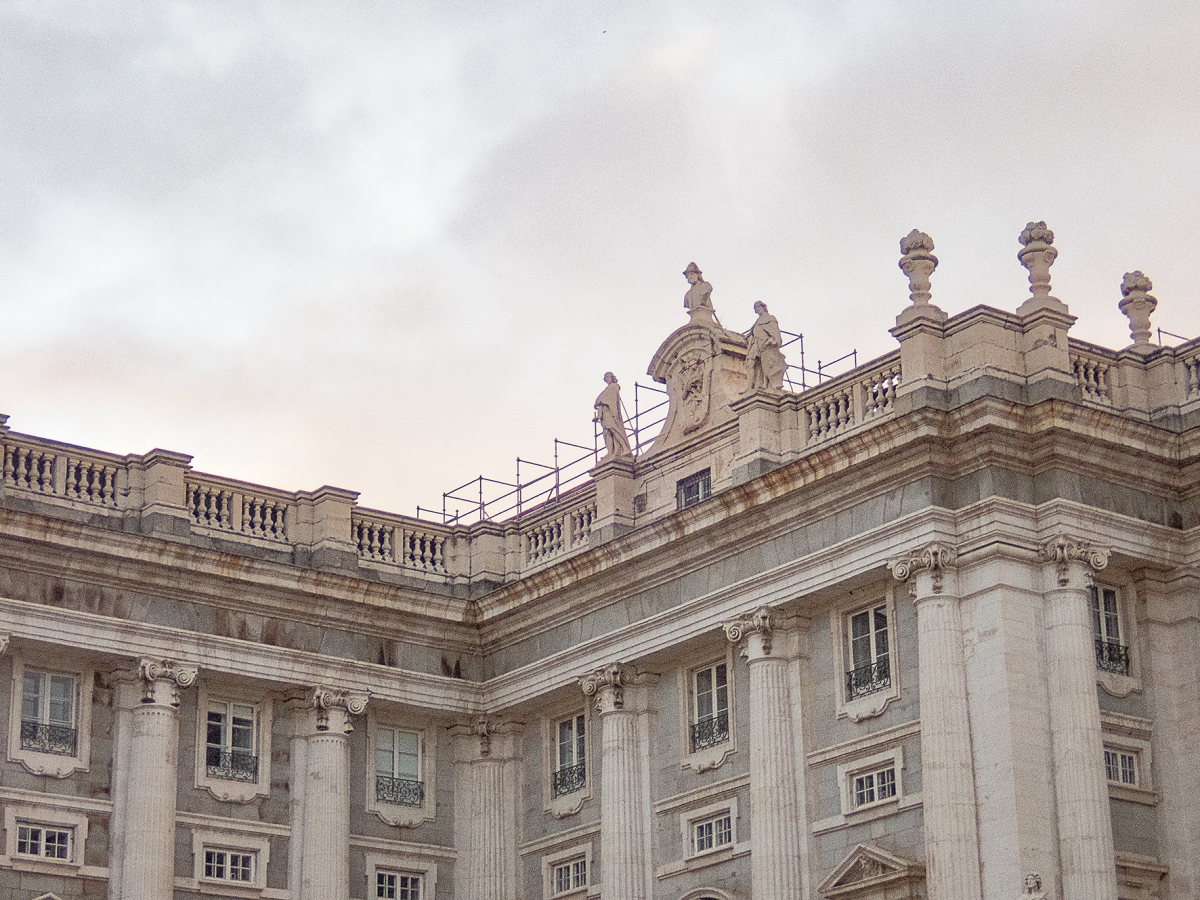 Madrid no exige la devolución de las estatuas retiradas del Paseo de Sarasate 