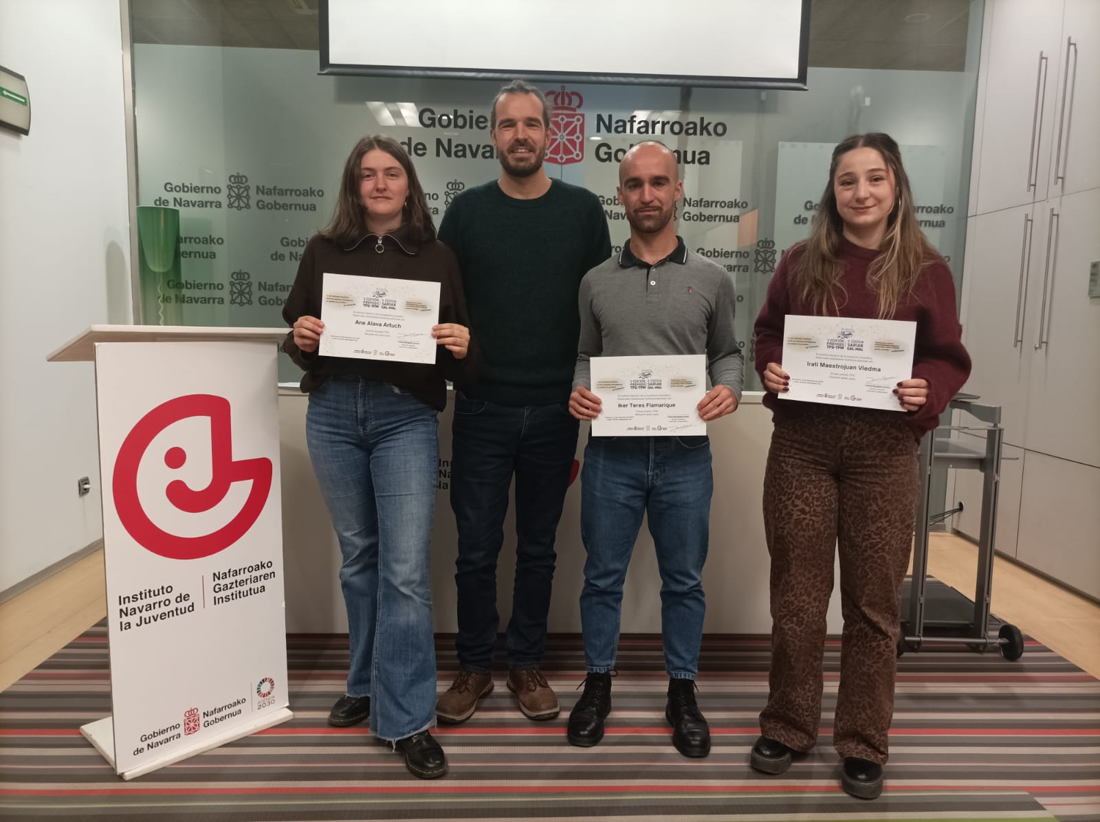 El Instituto Navarro de la Juventud reconoce la excelencia investigadora de estudiantes jóvenes en los V premios TFG-TFM