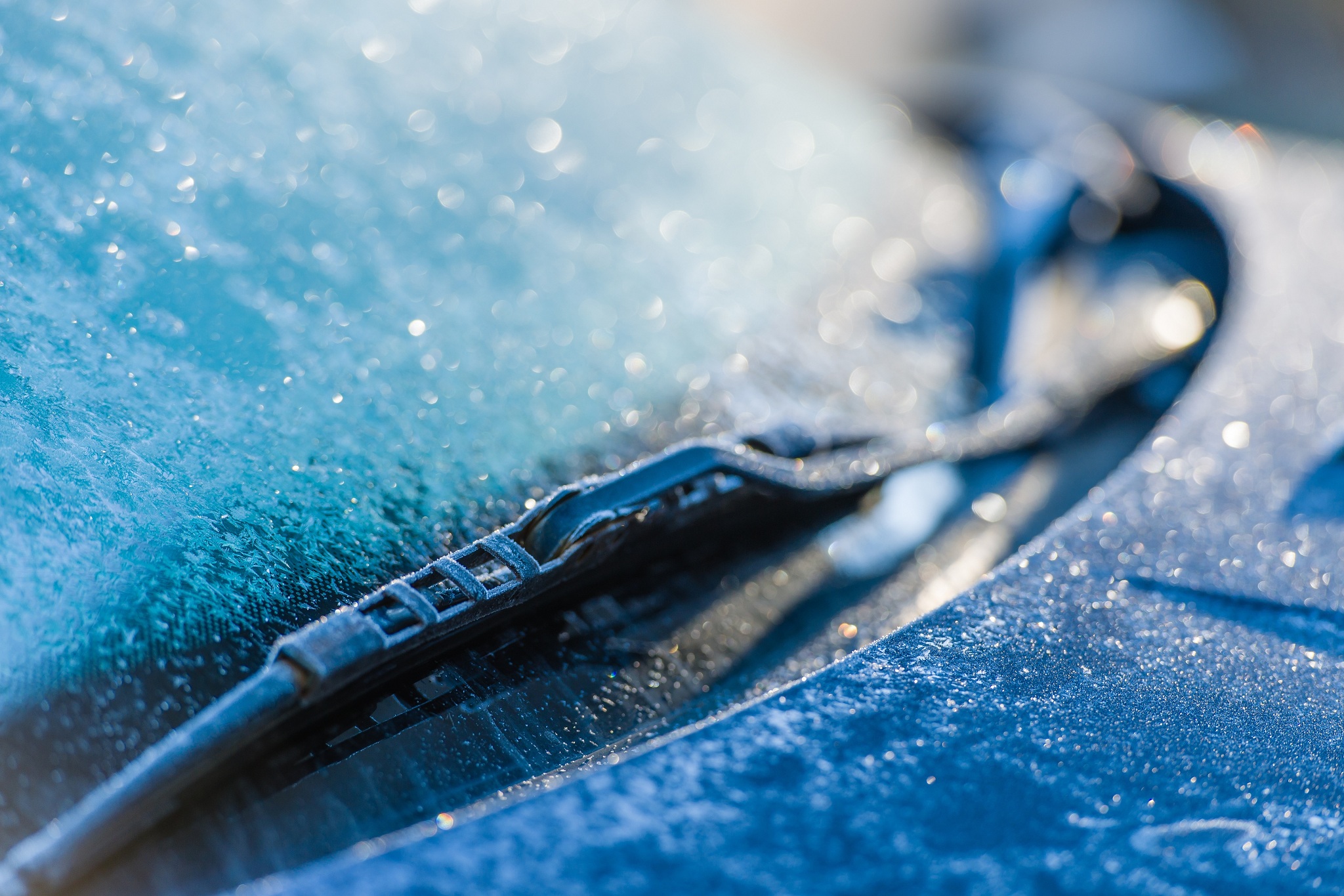 El Gobierno de Navarra pide precaución ante el desplome térmico y la aparición de placas de hielo