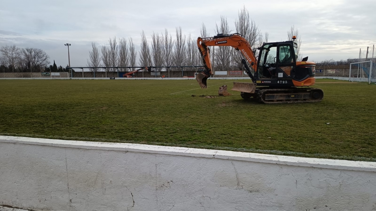El Ayuntamiento de Ablitas inicia las obras de reconversión del campo de fútbol municipal a césped artificial