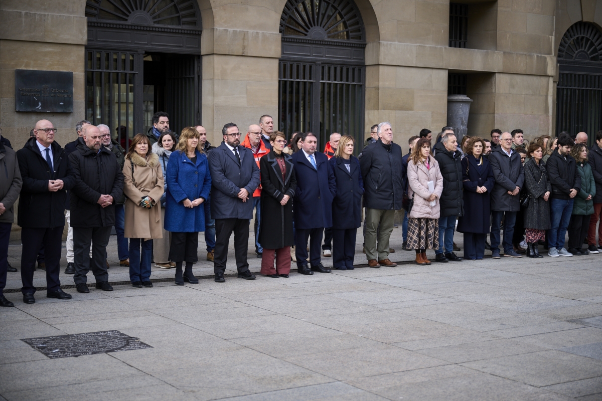Pamplona se une en un mensaje de apoyo y solidaridad con las víctimas del accidente ferroviario de Adamuz