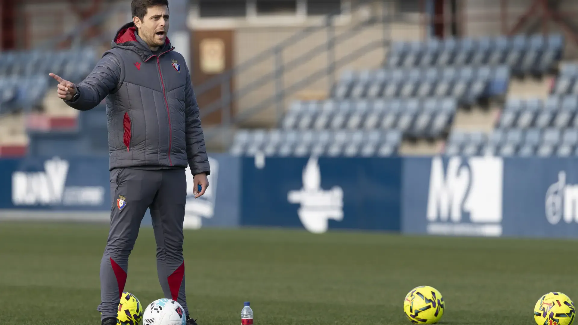 Osasuna convoca a 21 futbolistas para visitar al Rayo Vallecano, entre ellos Raúl Moro