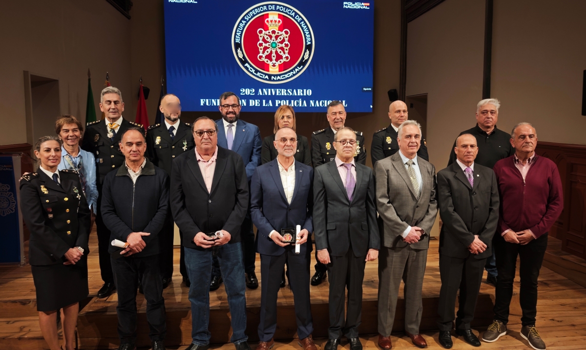 La Policía Nacional celebra en Pamplona su 202 aniversario con un homenaje a sus jubilados