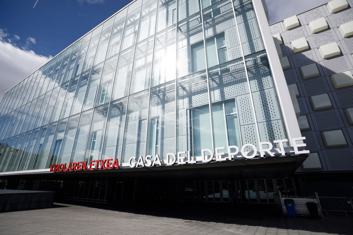 Las auditorías externas avalan los contratos vinculados a Servinabar y Alegure en Navarra Arena y el colegio de Arbizu