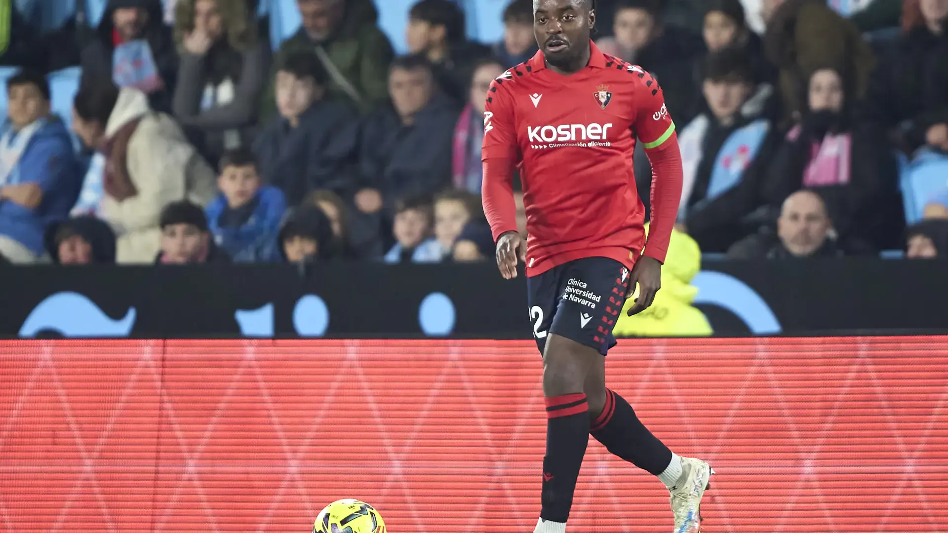 Boyomo regresa a una convocatoria de Osasuna tras cumplir su sanción 