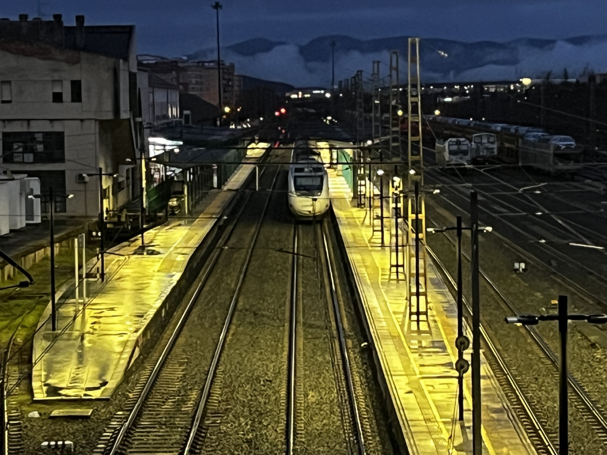 Acuerdo entre los sindicatos y ministerio de Transportes para poner fin a la huelga ferroviaria 