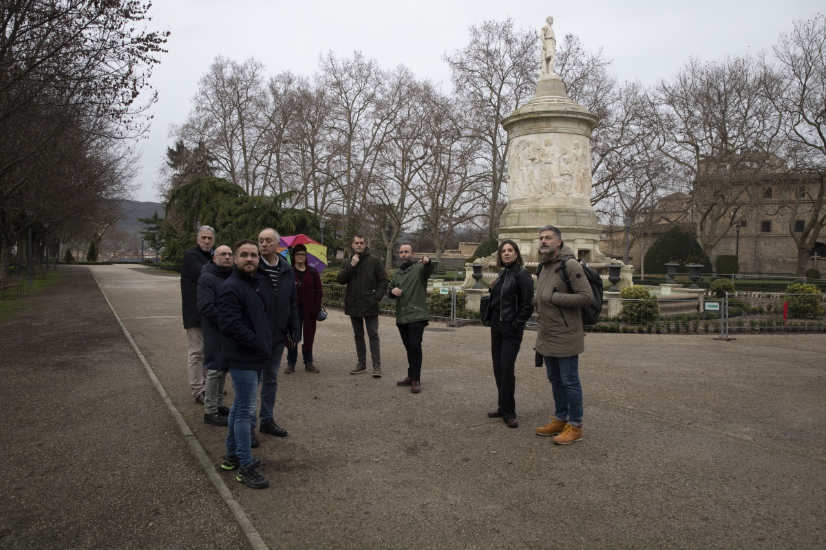 El parque de la Taconera de Pamplona se renueva con las esculturas de los reyes y mejoras en instalaciones