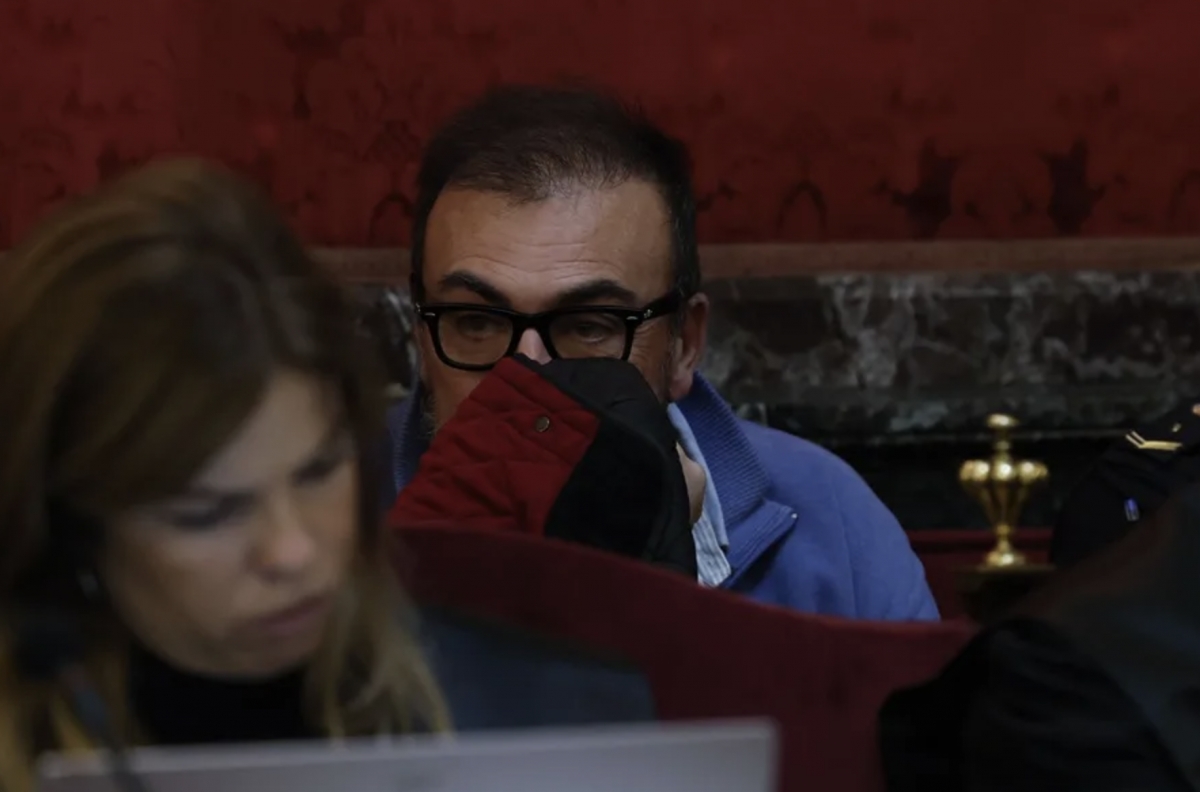 Ábalos y Koldo se estrenan en el banquillo ante el Supremo por el ‘caso mascarillas’