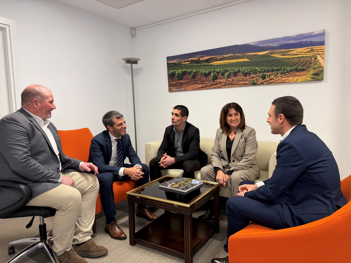 El Gobierno Vasco y Caja Rural de Navarra facilitan el anticipo de la PAC 2026 al sector agrario vasco