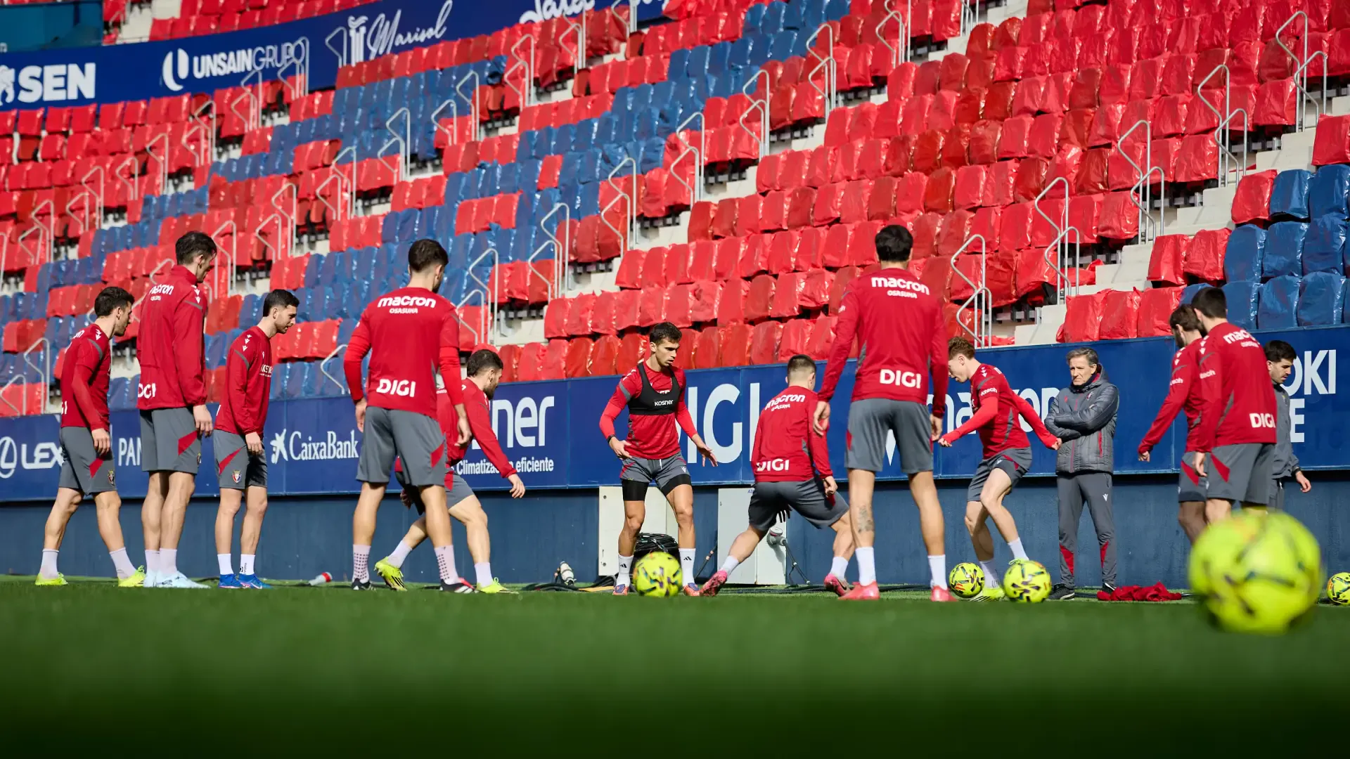 Osasuna prepara el encuentro contra el Real Madrid en un entrenamiento a puerta cerrada en El Sadar, sin Boyomo