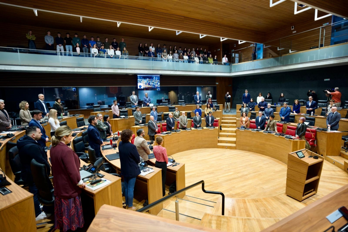El Parlamento de Navarra convoca una concentración en apoyo y solidaridad con las víctimas del accidente de Toledo