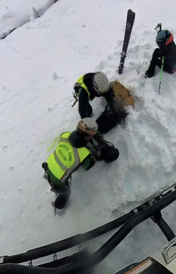 Rescatados dos alpinistas navarros tras quedar bloqueados por la nieve en Peña Telera (Huesca)