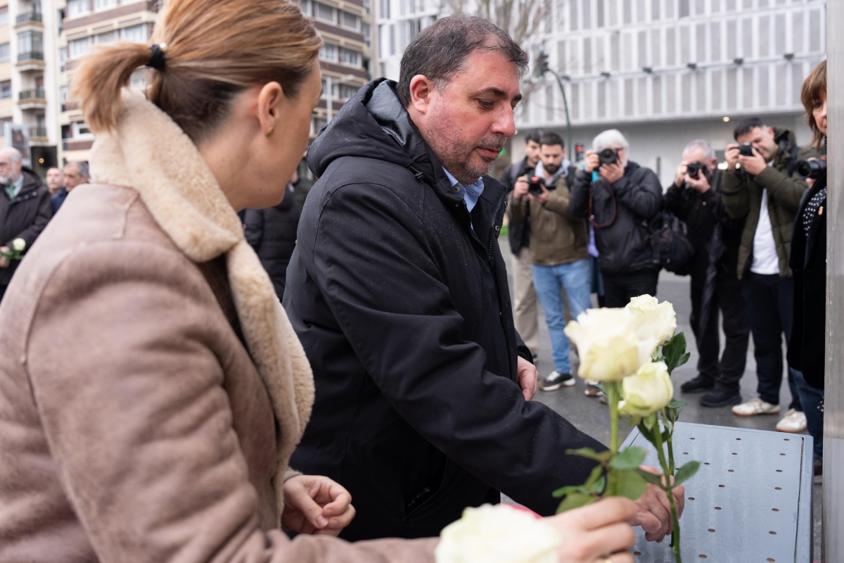 Navarra reafirma su condena al terrorismo y el compromiso con las víctimas en el aniversario del 11-M