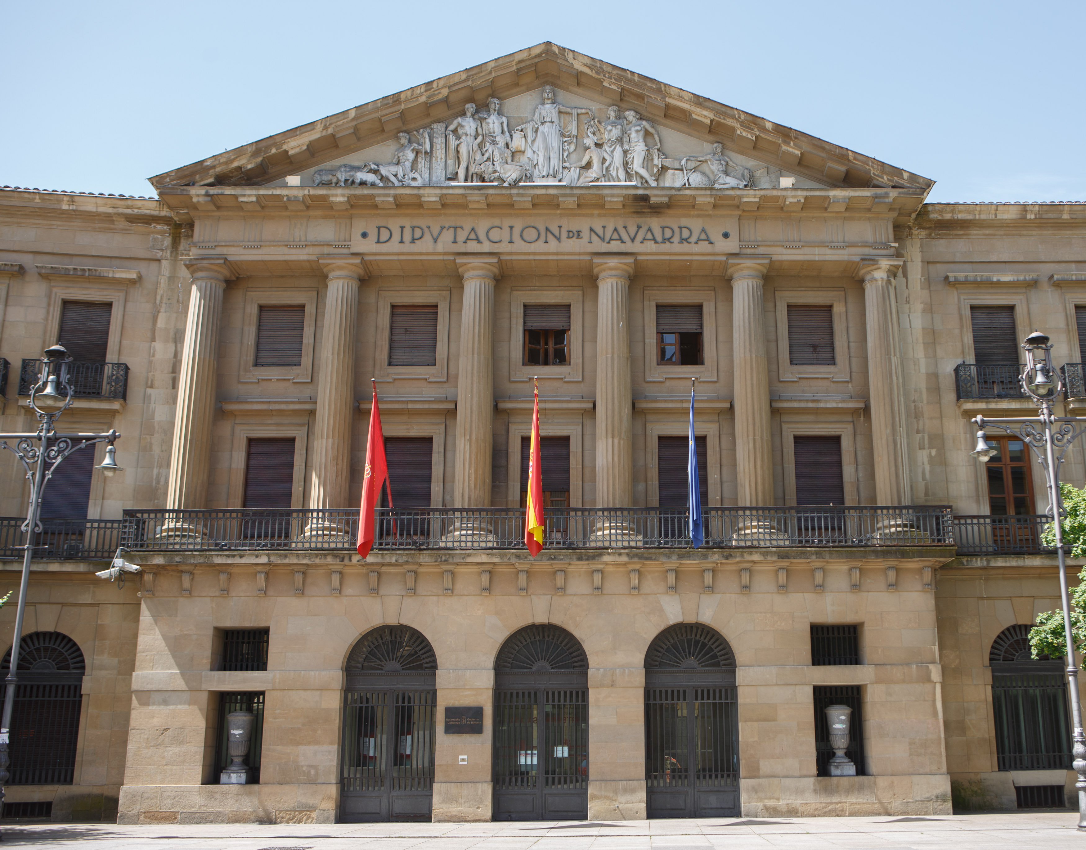 Baja participación del personal de la Administración en la huelga general en Navarra,  según datos provisionales