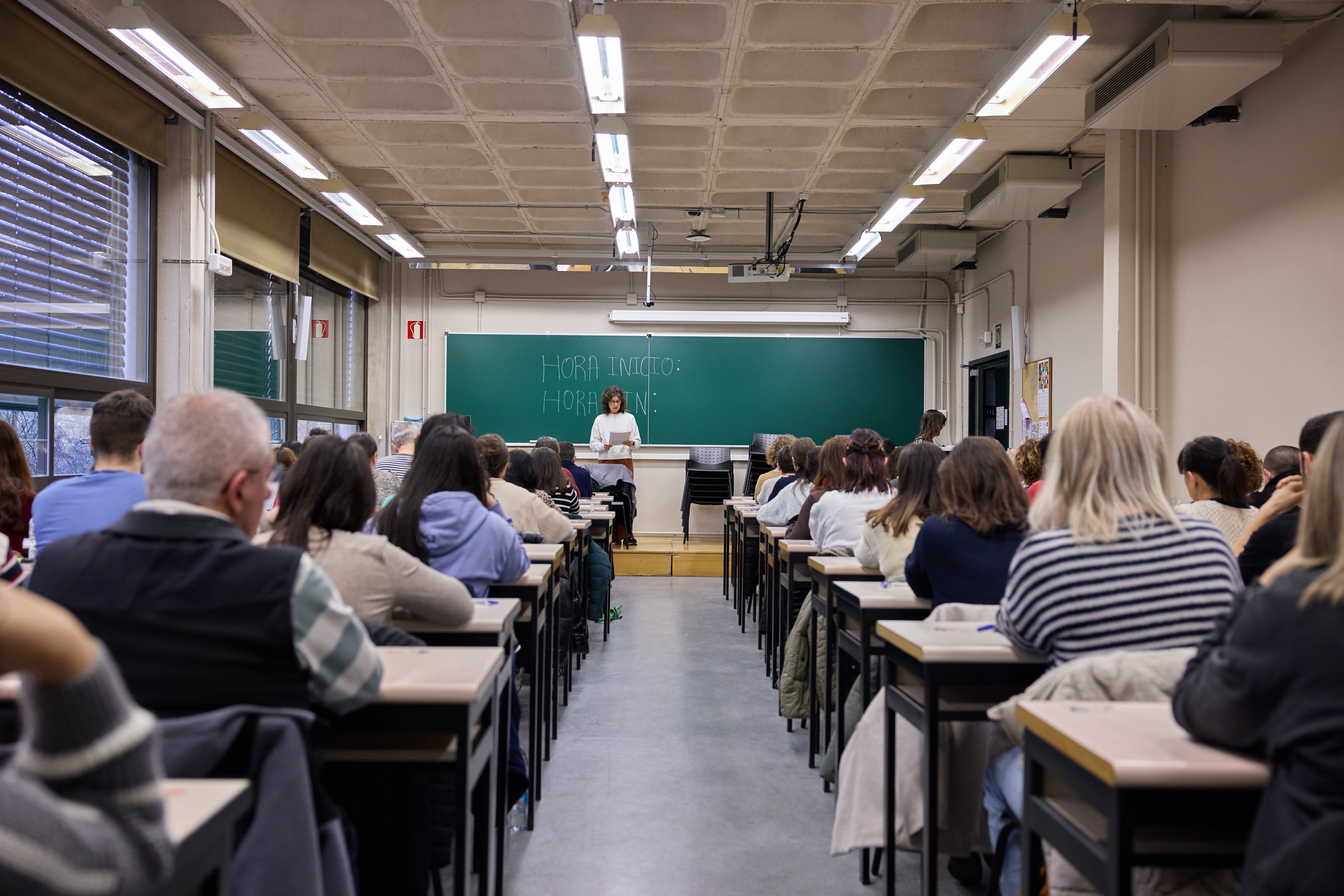 Más de 800 aprobados en la primera prueba de la OPE de servicios generales y 977 en la de administrativo