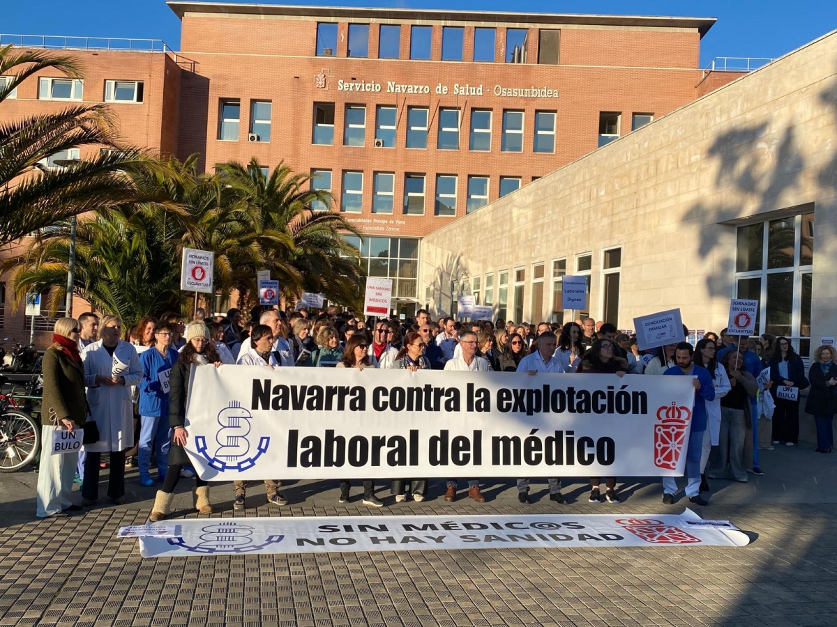 Los médicos convocan una huelga indefinida estatal a partir del 28 de octubre contra la reforma del Estatuto Marco