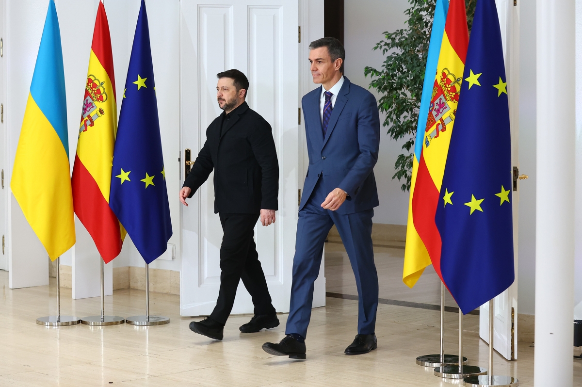 Sánchez refuerza el apoyo a Ucrania con 1.000 millones y promete a Zelenski 
