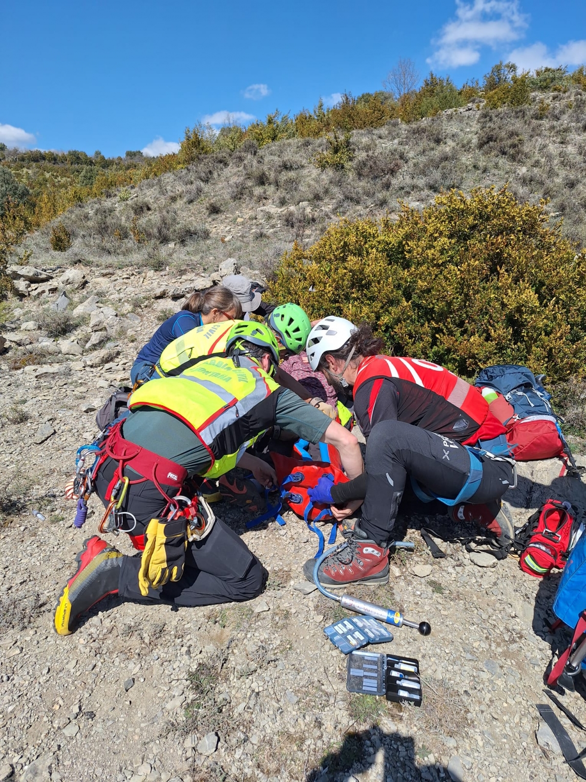 Rescatados dos montañeros de Pamplona este fin de semana en dos intervenciones diferentes en el Pirineo Oscense