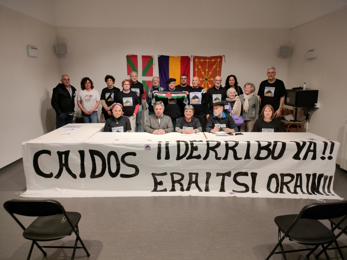 Las asociaciones memorialistas afirman que el Monumento a los Caídos “no está protegido” y exigen su derribo inmediato