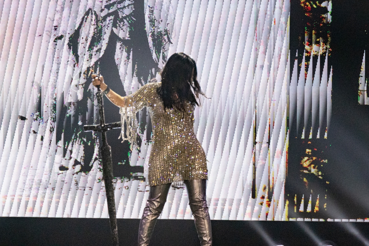 Laura Pausini triunfa en Madrid y cierra su gira española rodeada de estrellas antes de viajar a Latinoamérica