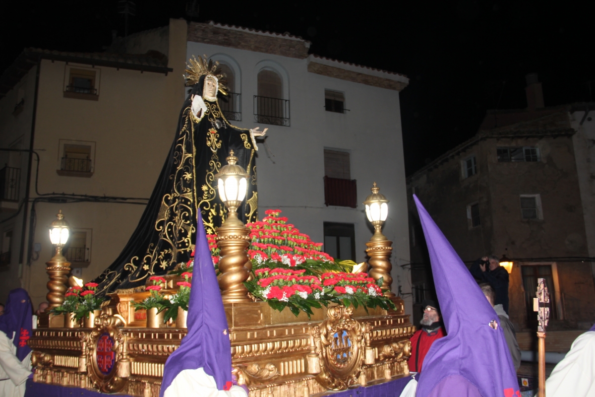 [GALERIA] La Cofradía del Silencio recorre Tudela con la Procesión de la Dolorosa
